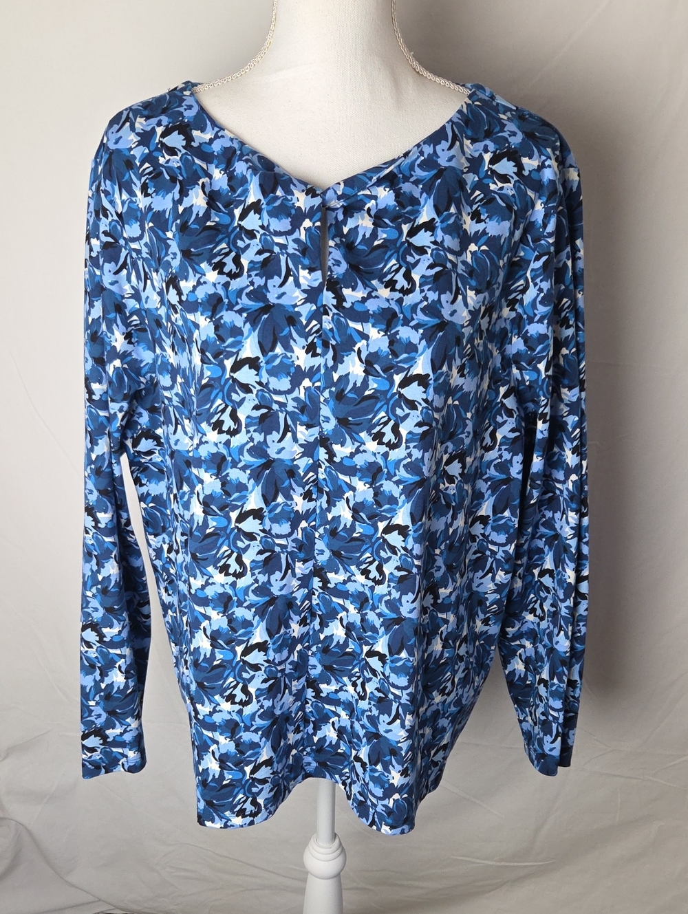 NWOT Talbots Blue Black Floral V-Neck Long Sleeve Women's Top Size 3X
